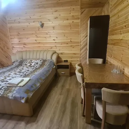 гостинний двір вишня Bukowel