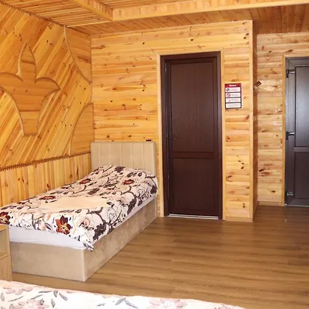 гостинний двір вишня * Bukovel