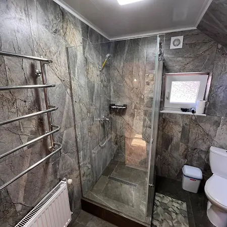 гостинний двір вишня Gasthof Bukowel