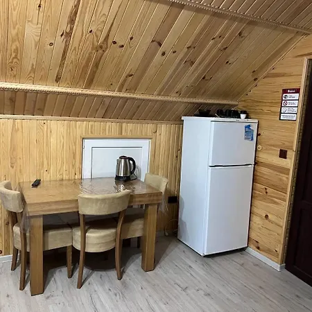 Πανσιόν гостинний двір вишня Μπούκοβελ