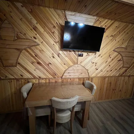 Guest house гостинний двір вишня Bukovel