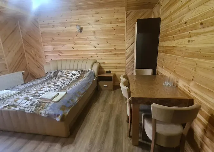гостинний двір вишня 布克维