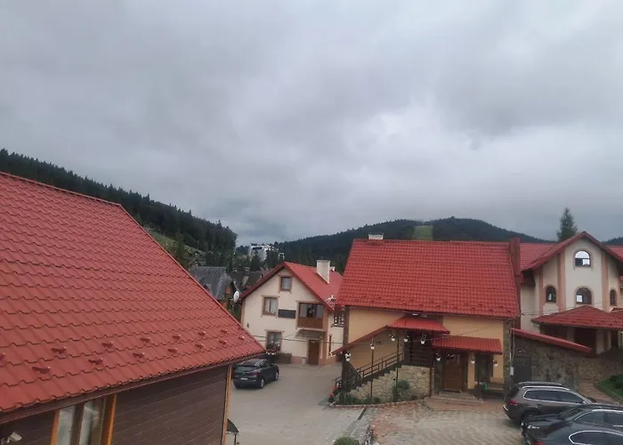 гостинний двір вишня 3* 布克维