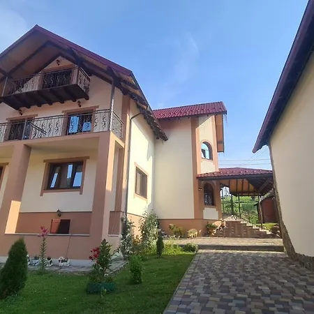 гостинний двір вишня Gasthof