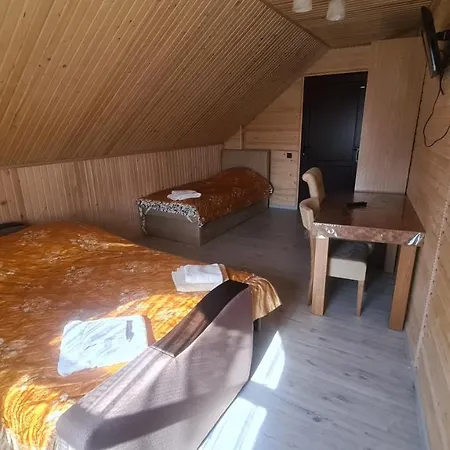 гостинний двір вишня Gasthof Bukowel