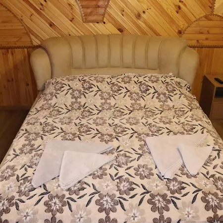 Gasthof гостинний двір вишня *