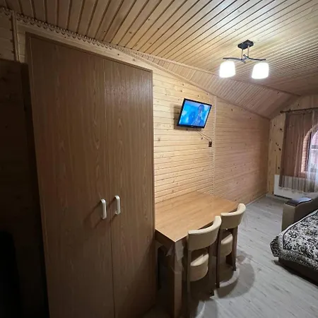 гостинний двір вишня Affittacamere 3*