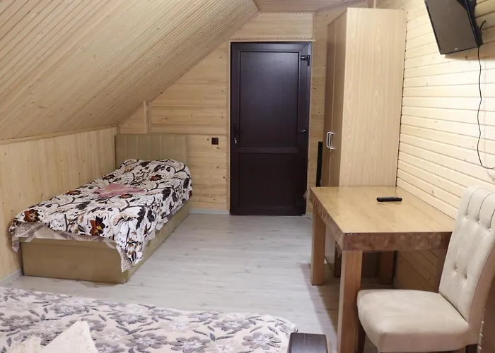 Konukevi гостинний двір вишня 3*